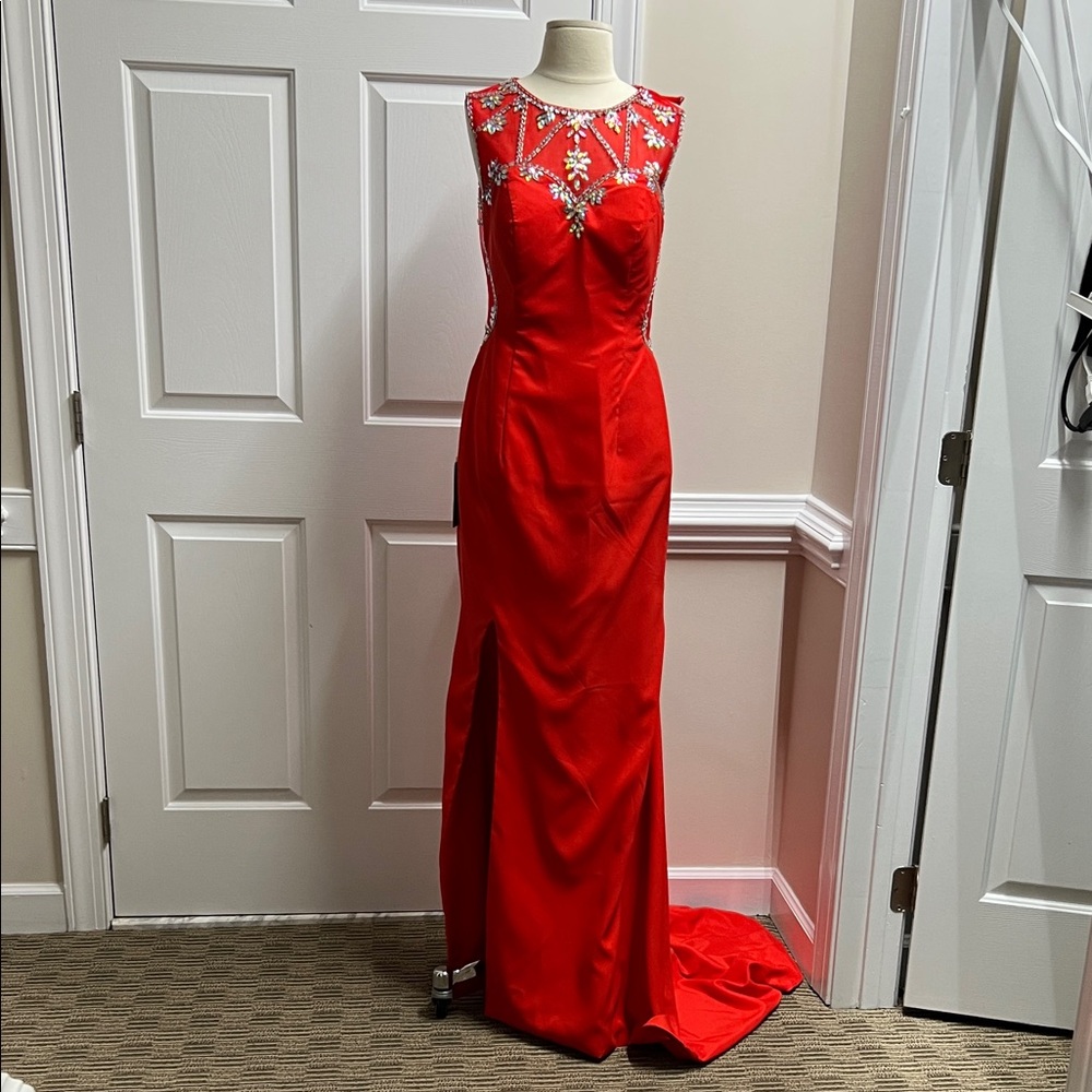 Bailey Bridal Glamorous Scarlet Prom Dress Embellishments size 8 #336